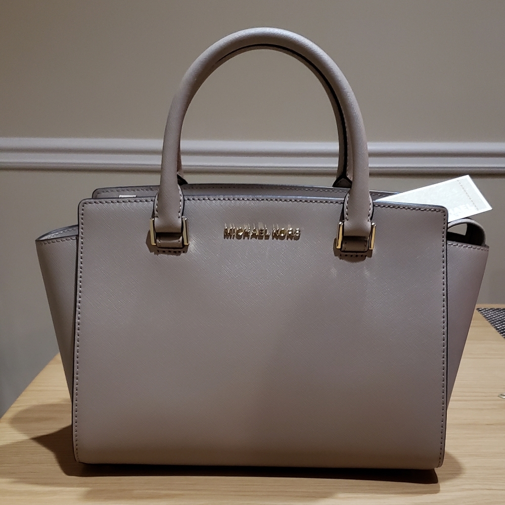 NWT Michael Kors Selma satchel
